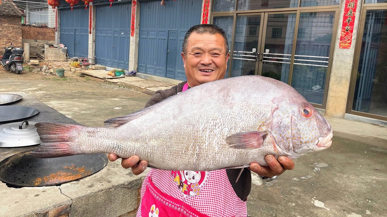 大兒子寄回1條火車頭魚，阿胖山做傳統福建名菜魚熗，連湯都被搶光了