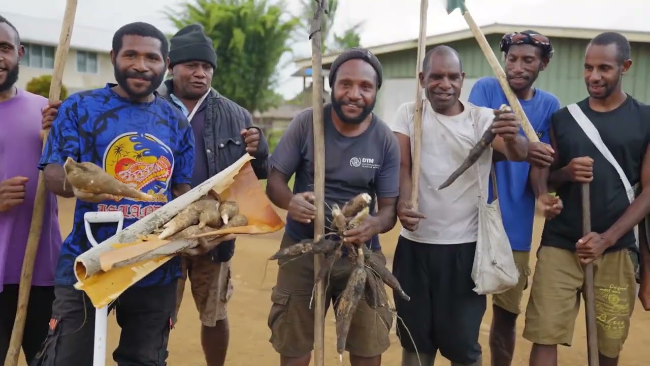 Kalnu misijas skola / Misijas stāsts Papua Jaungvinejā