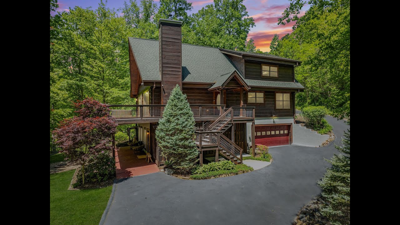 210 Chisel Rock Way, Weaverville, NC 28787