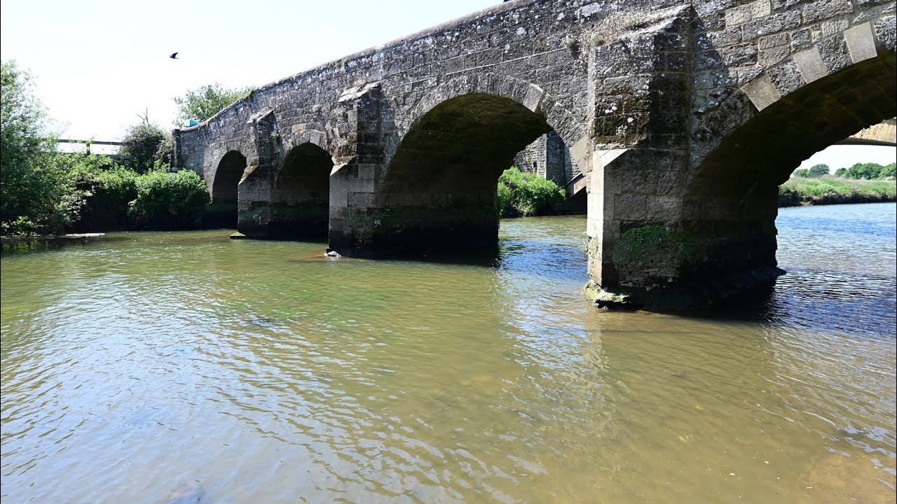 Flooded and Not Flooded in 2025. River Arun at Pulborough, West Sussex. : 4K Widescreen.