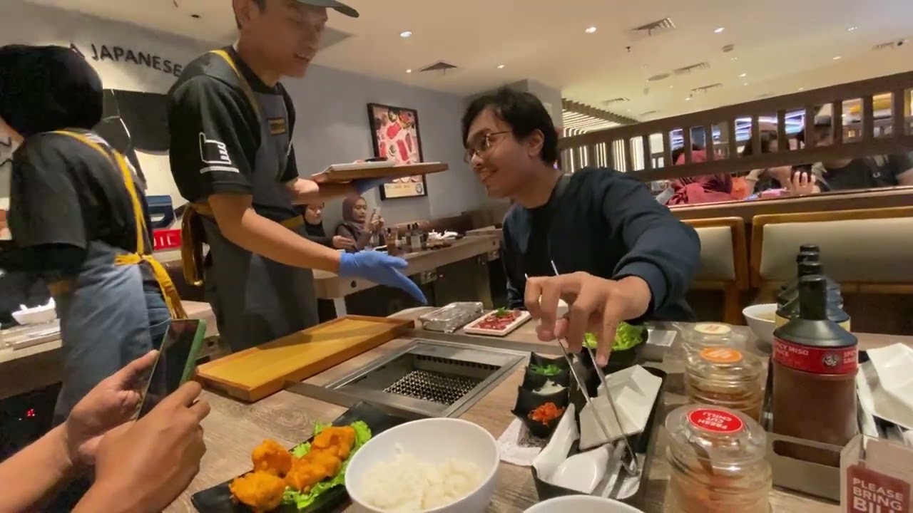 Jalan-jalan ke mall kota kasablanka (kokas) dan makan siang di yakiniku like❤️