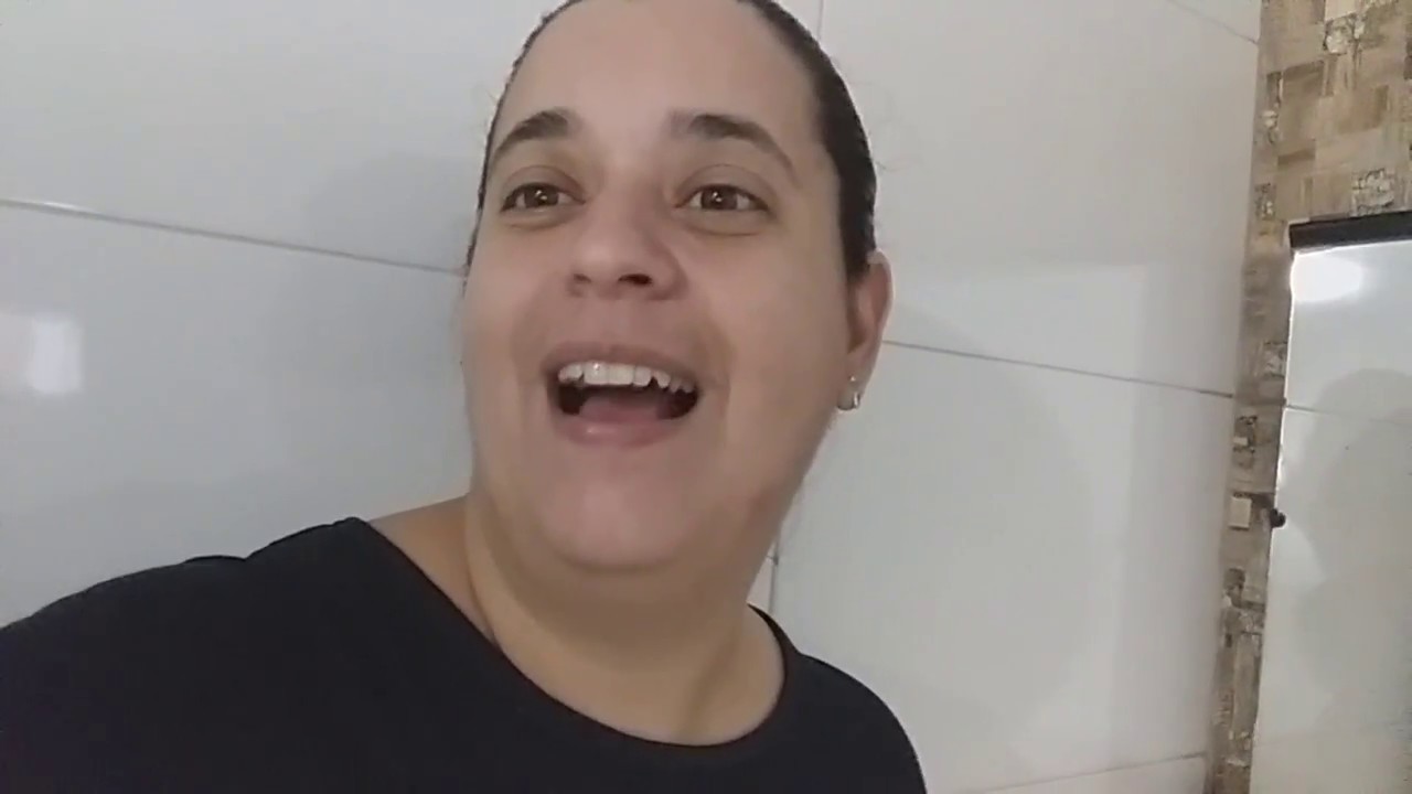 Rotina de dona de casa: FAXINA/LAVEI AS PORTAS DOS JARDIM DE INVERNO.