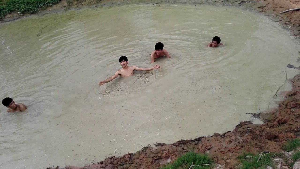 Cambodian Traditional Fishing - Cambodian Living - Net Fishing 2016