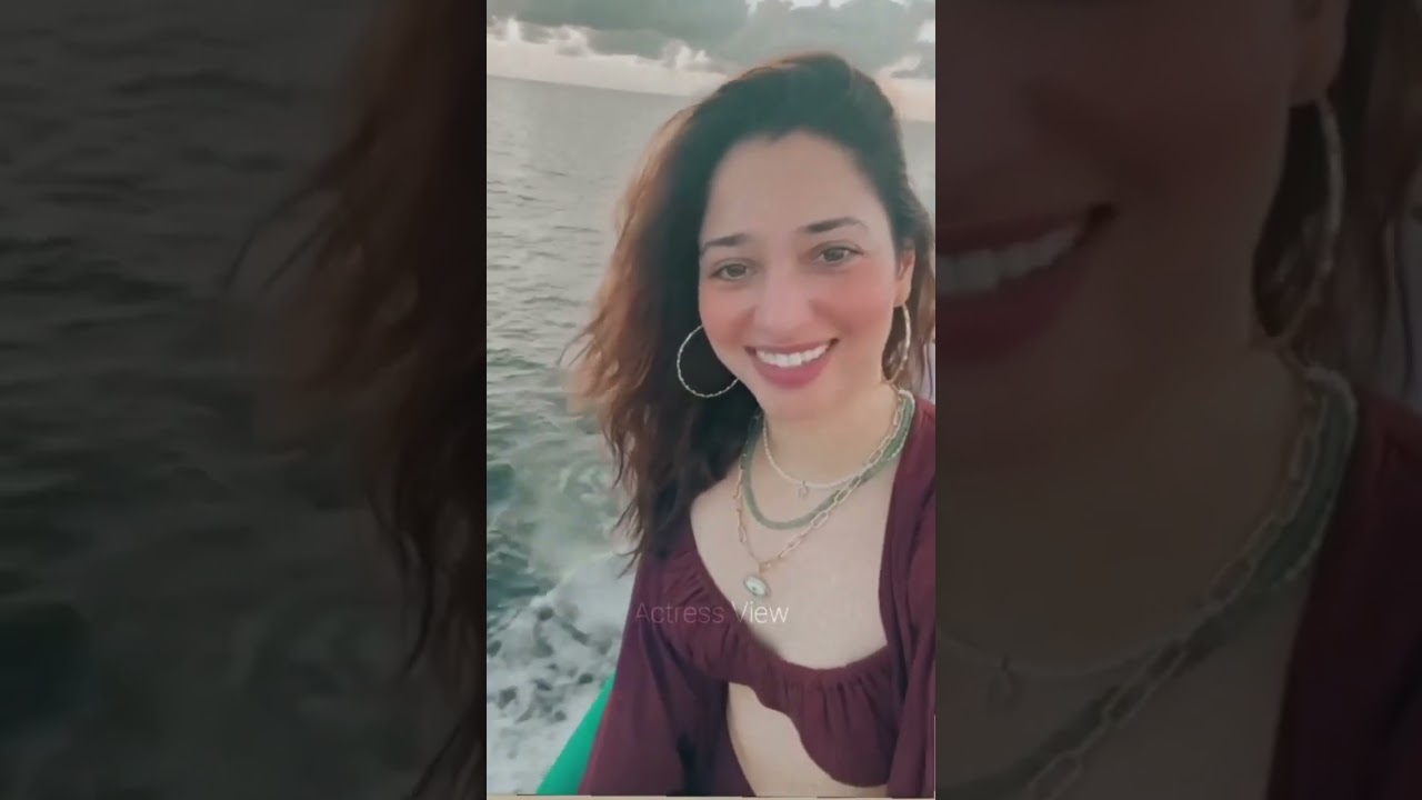 tamanna bhatia bollywood south Indian sexy actress big deal with bikini saree