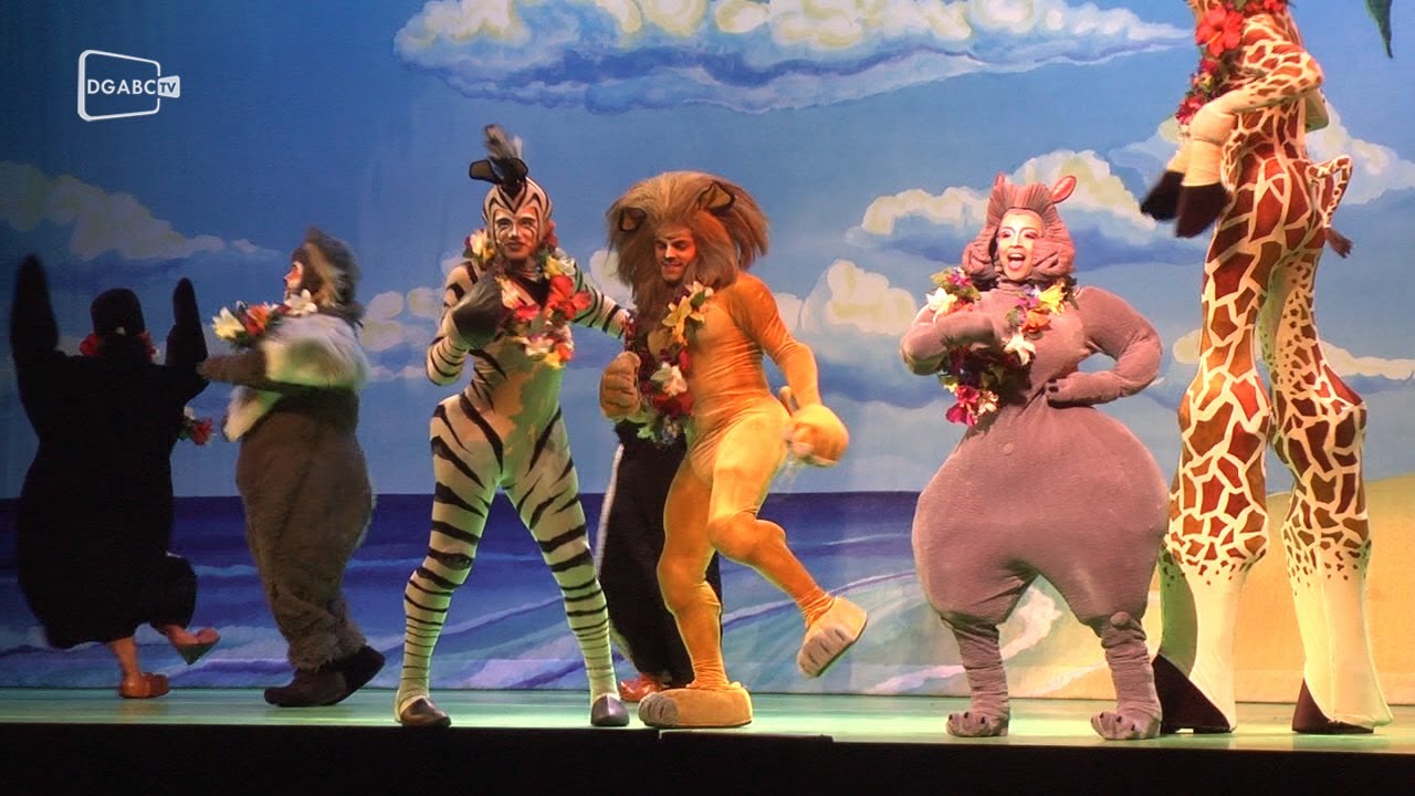Confira os bastidores do musical Madagascar; veja vídeo