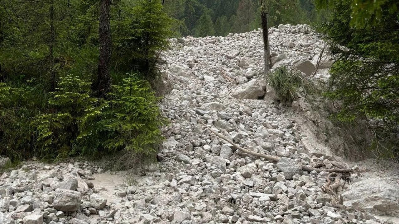 Frana di Val di Zoldo: si pensa a come smaltire il materiale