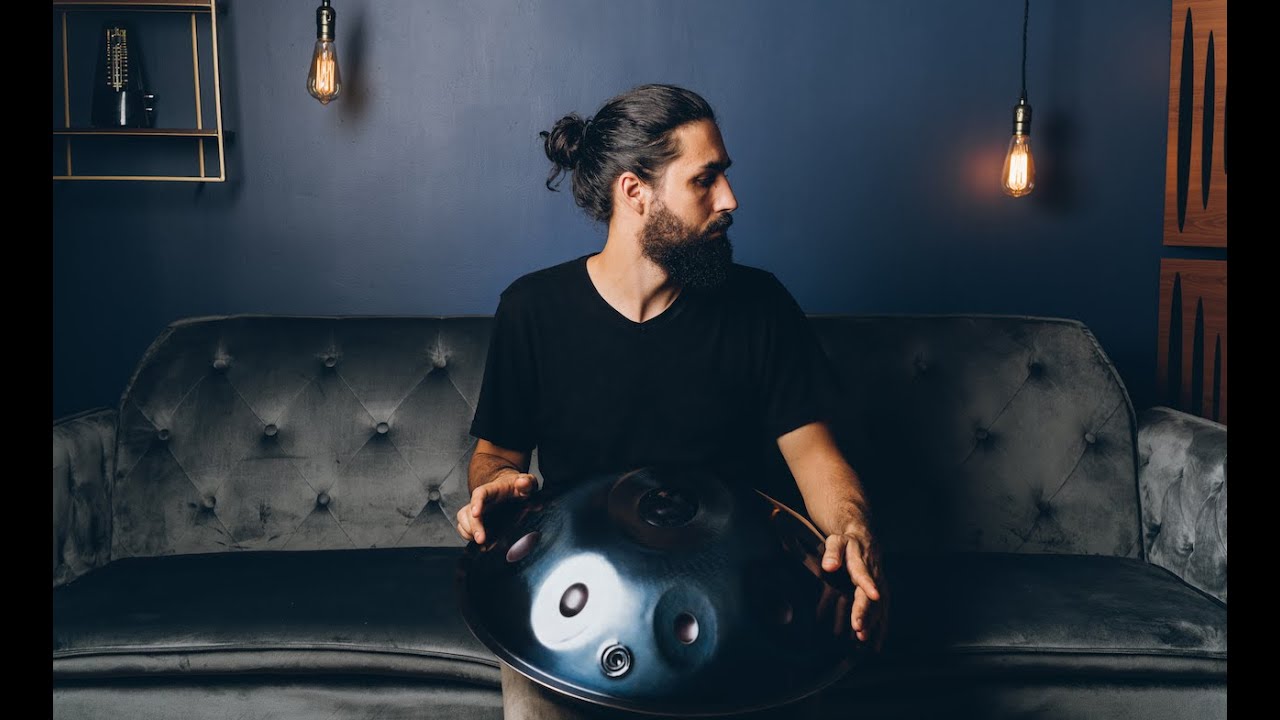 Desert Rose / Peter Levitov on a Pansmith Lydian b3 Handpan