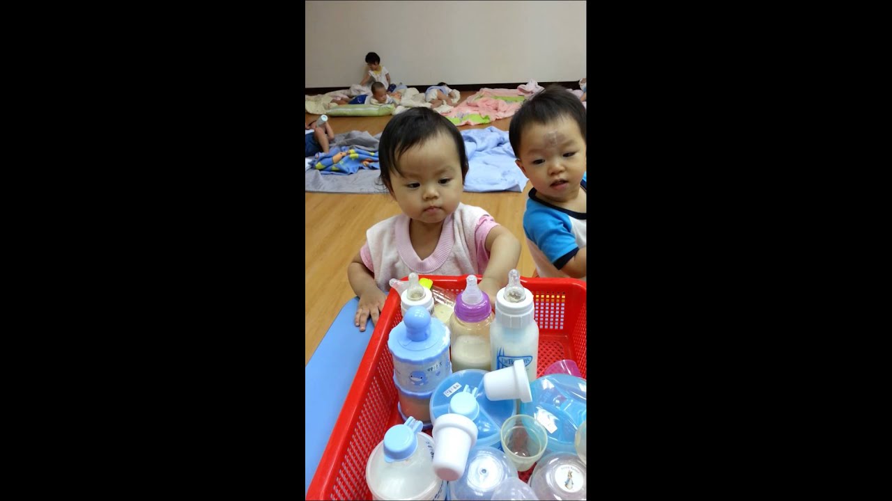 幼幼班喝奶時間