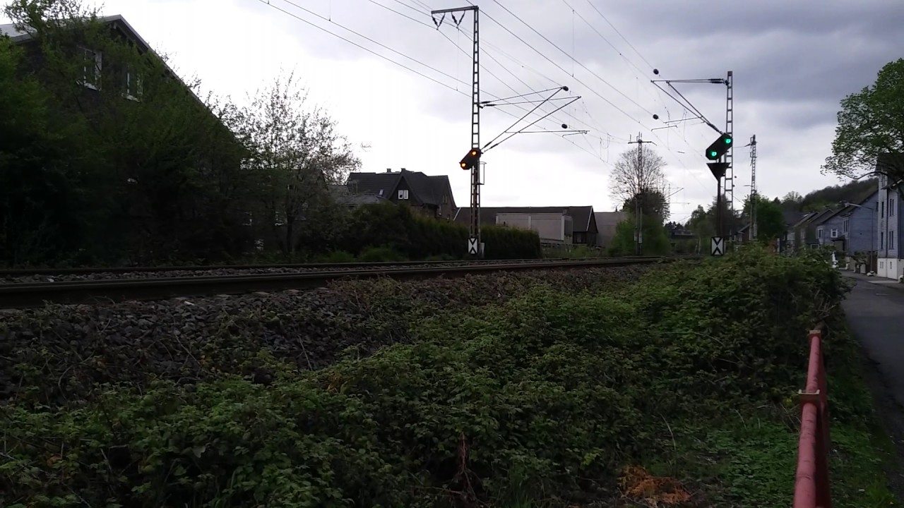 Br 115-293 mit einem Pbz in Siegen-Weidenau