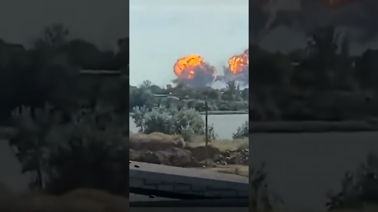 Explosions at #Saky airfield in Russian-occupied #Crimea. #russian #ukraine #war