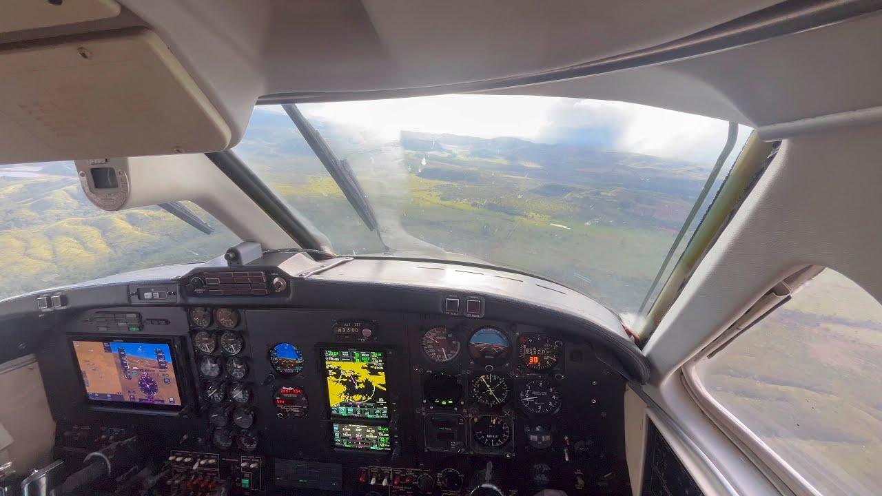 King Air 200 pouso Vazante MG SSAT
