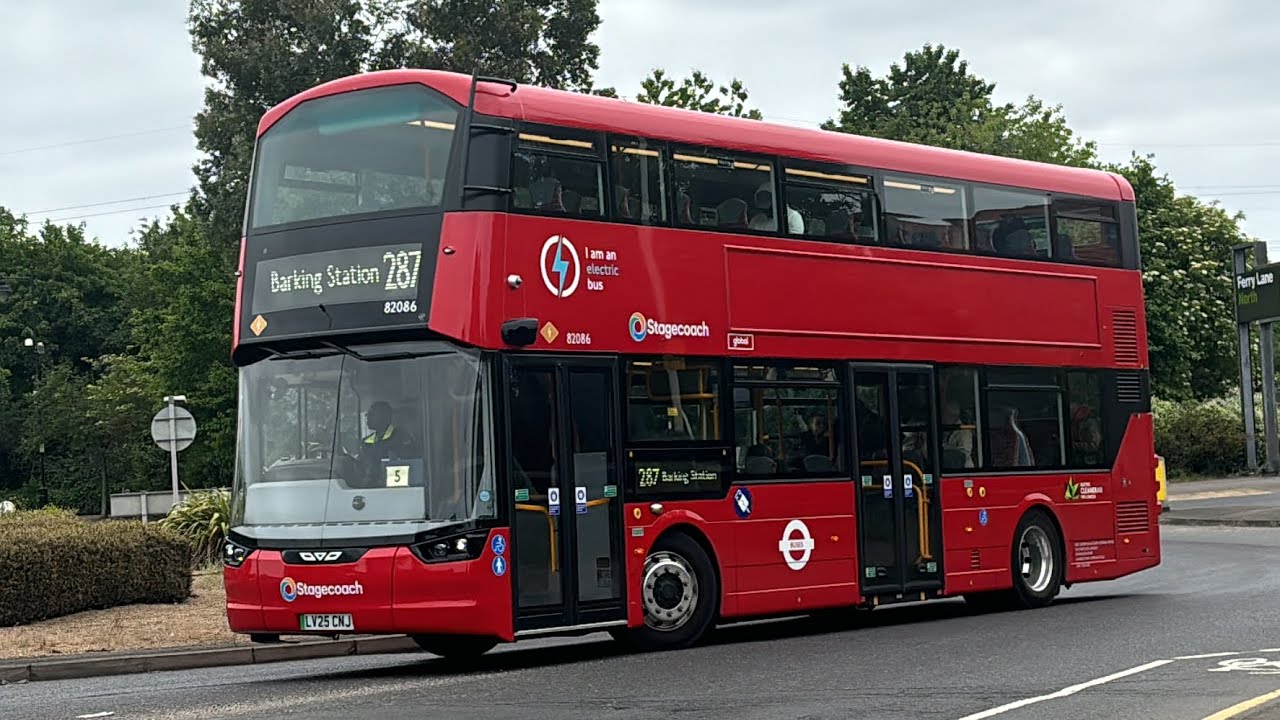 Wright StreetDeck Electroliner Stagecoach London 82086 LV25CNJ Route 287 Barking Station
