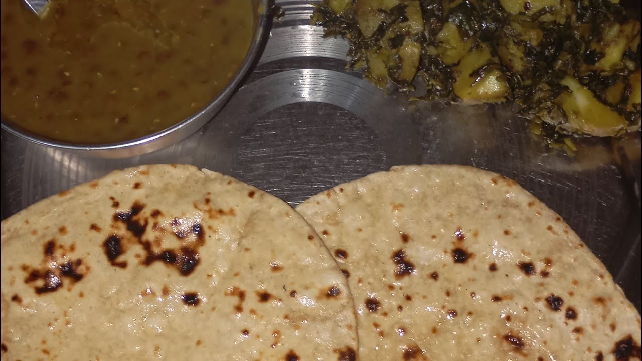 वेलकम है आपका आज हम मैथी आलू बनाएंगे 👌