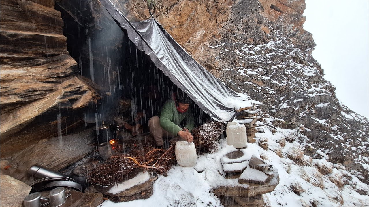  This Village People Survival Snowing Hard Workd They Life || Most Relaxing & Peaceful Lifestyle || 