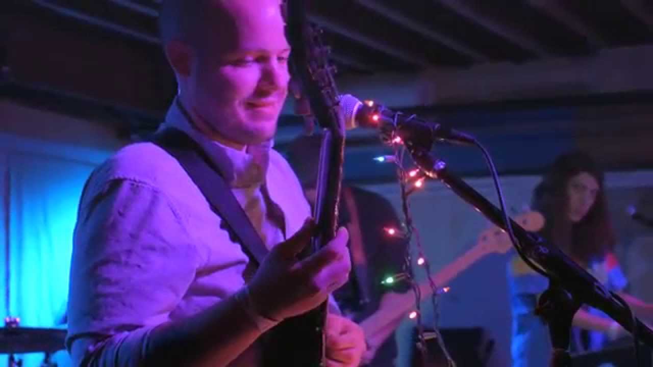 ROAR – 'Poor Grammar' – Live @ Valley Bar