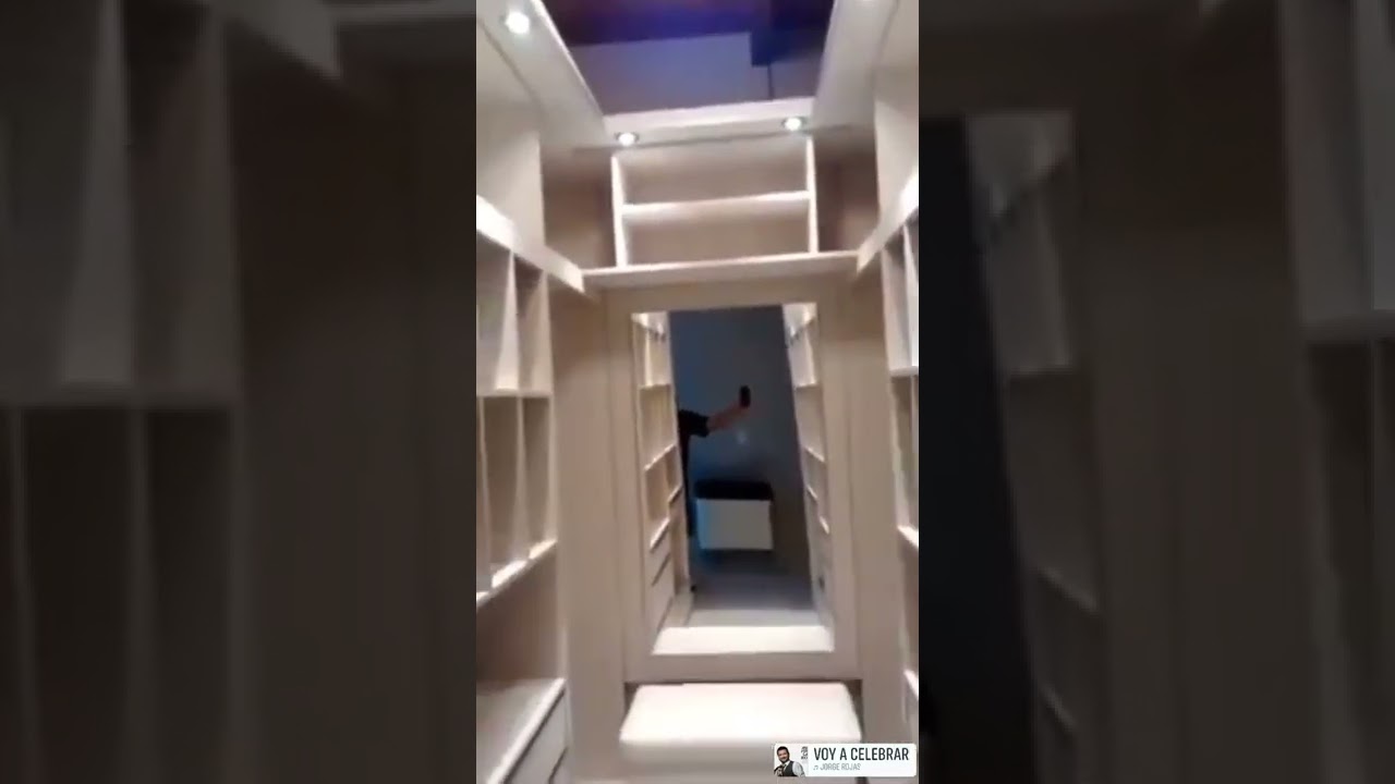 Vestidor puente doble en melamina sobre MDF.