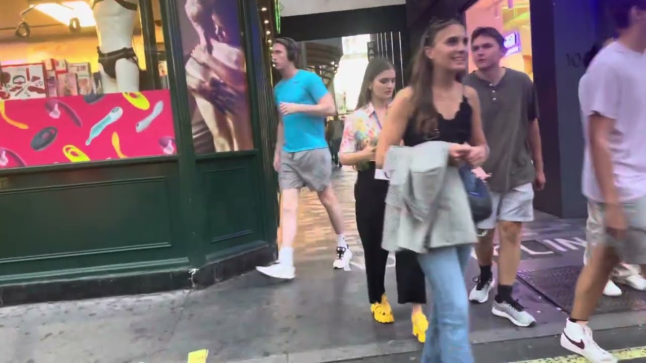 Walk around the Red Light District in Soho  2023 London west end