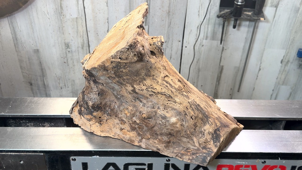 Woodturning - Gnarly Mango