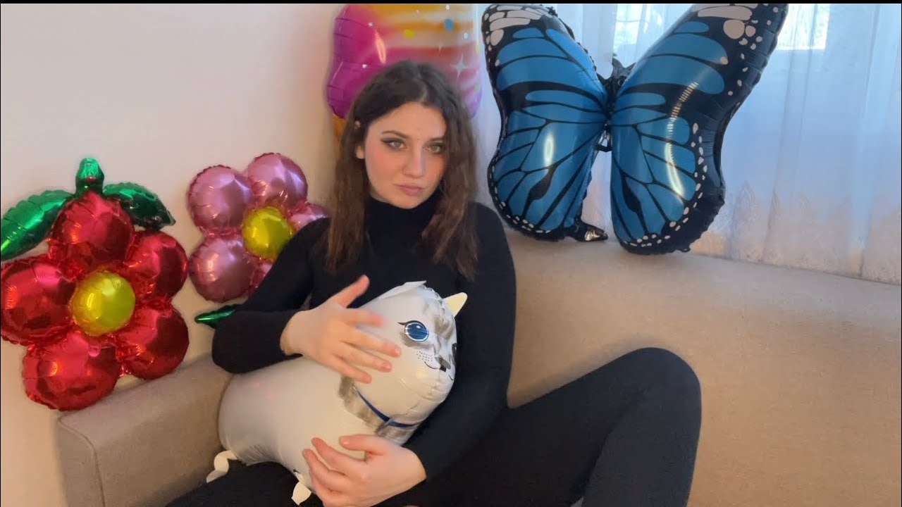 ASMR | Blowing Balloons ( Mylar ) and Spit Painting | Squeaky Sounds ❤️