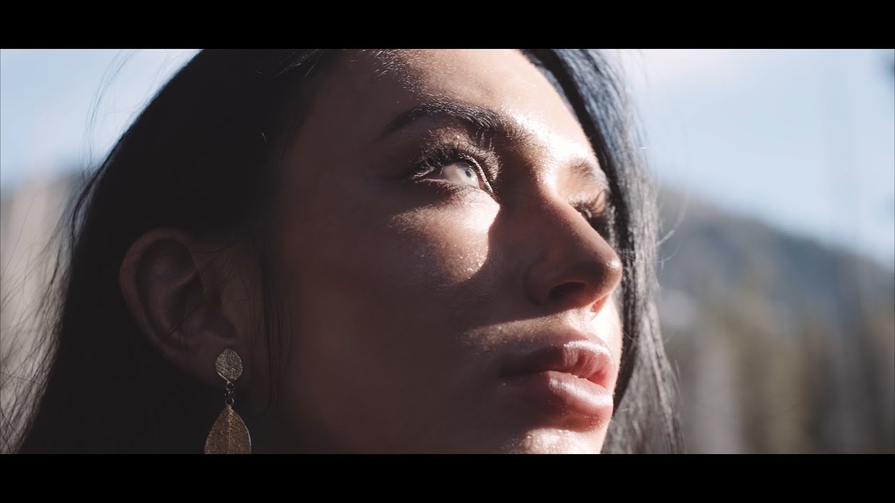 HER  | Fujifilm X-T3 & Zeiss Touit 32mm f/1.8 | 4K