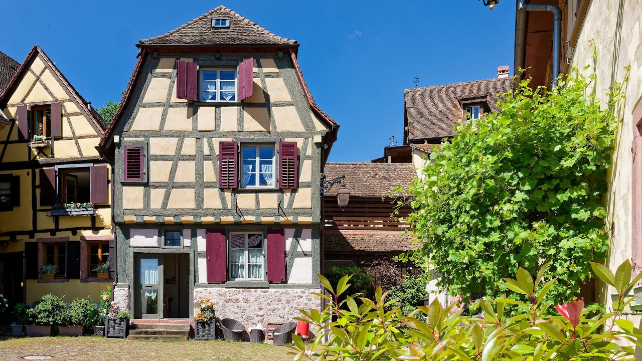 Gîte romantique du Petit Ours***** dans le village médiéval de Riquewihr, Alsace