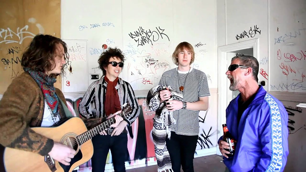 Revolver & Sun feat. Dennis