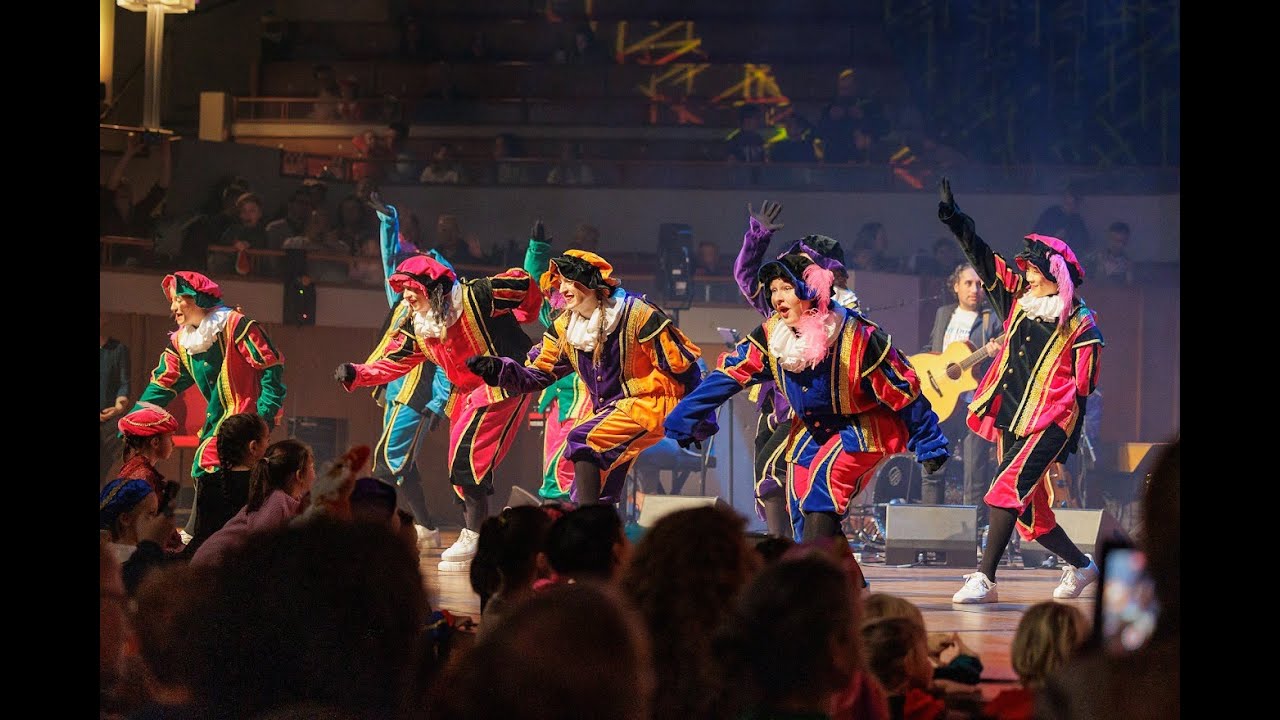 I like to move it - Tie-Wrap | Sinterklaas en de pakjeskluis @TivoliVredenburg  | Jus Dance Projects