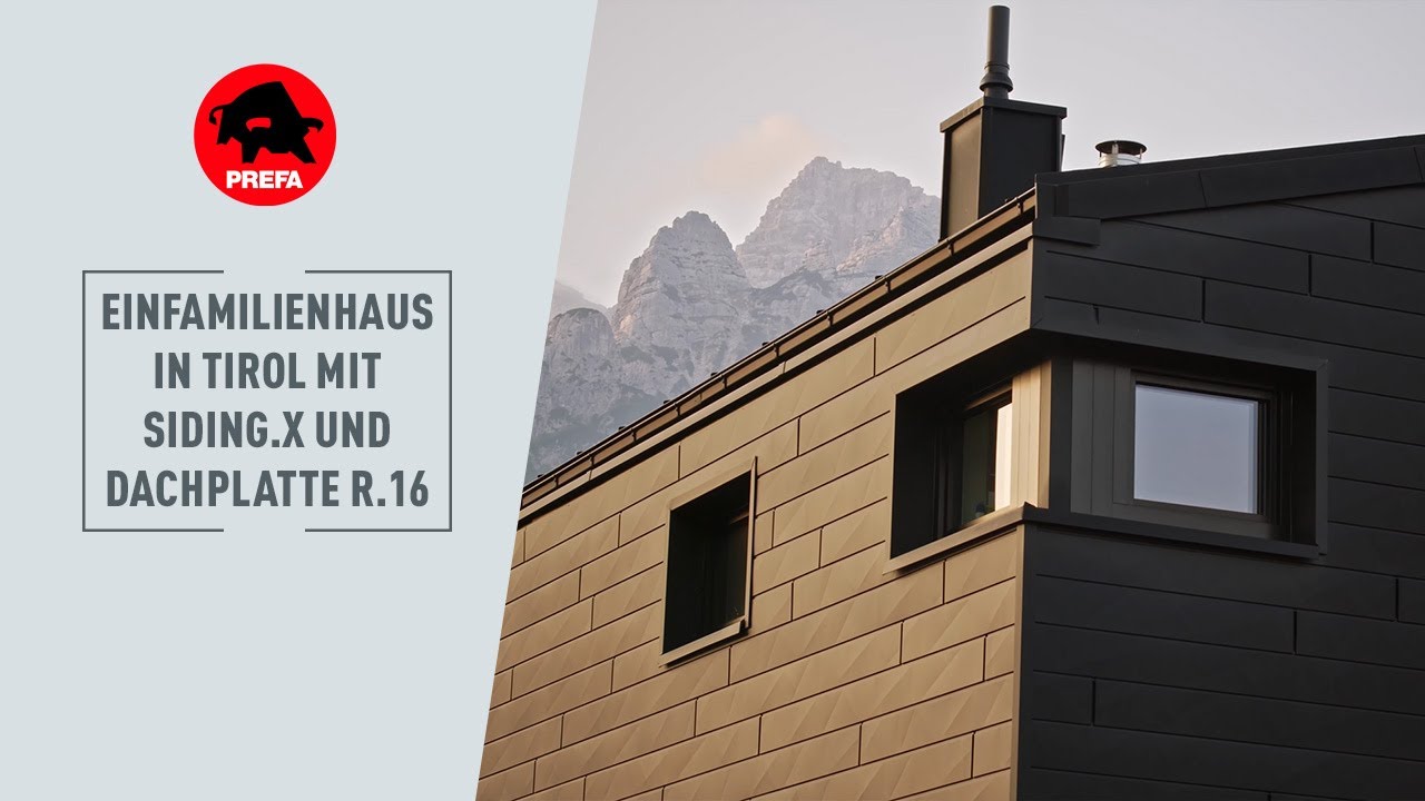 Modernes Einfamilienhaus mit PREFA Siding.X und Dachplatten R.16 in P.10 Schwarz