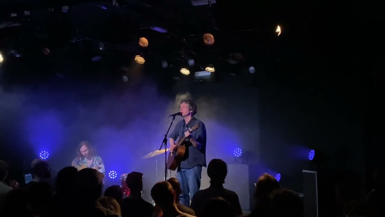 6. Sam Amidon & Bert Cools - Blue Mountains