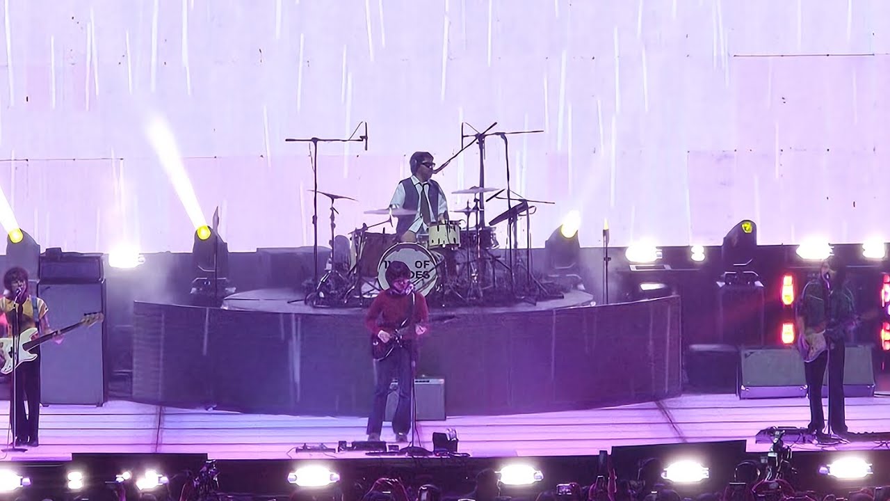 Mundo - IV OF SPADES (Night 2 at MOA Arena)