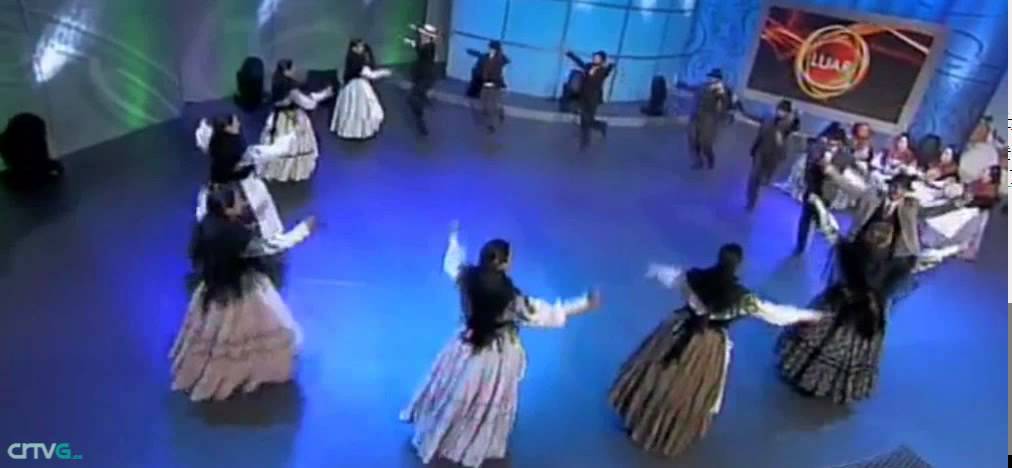Trébede no Luar. Jota e muiñeira de Beariz (Ourense)