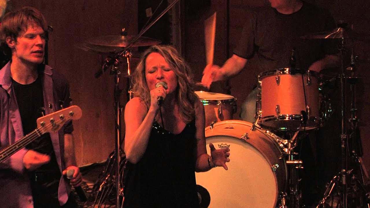 Voodoo Lounge Gimme Shelter -. Bluesgarage Isernhagen
