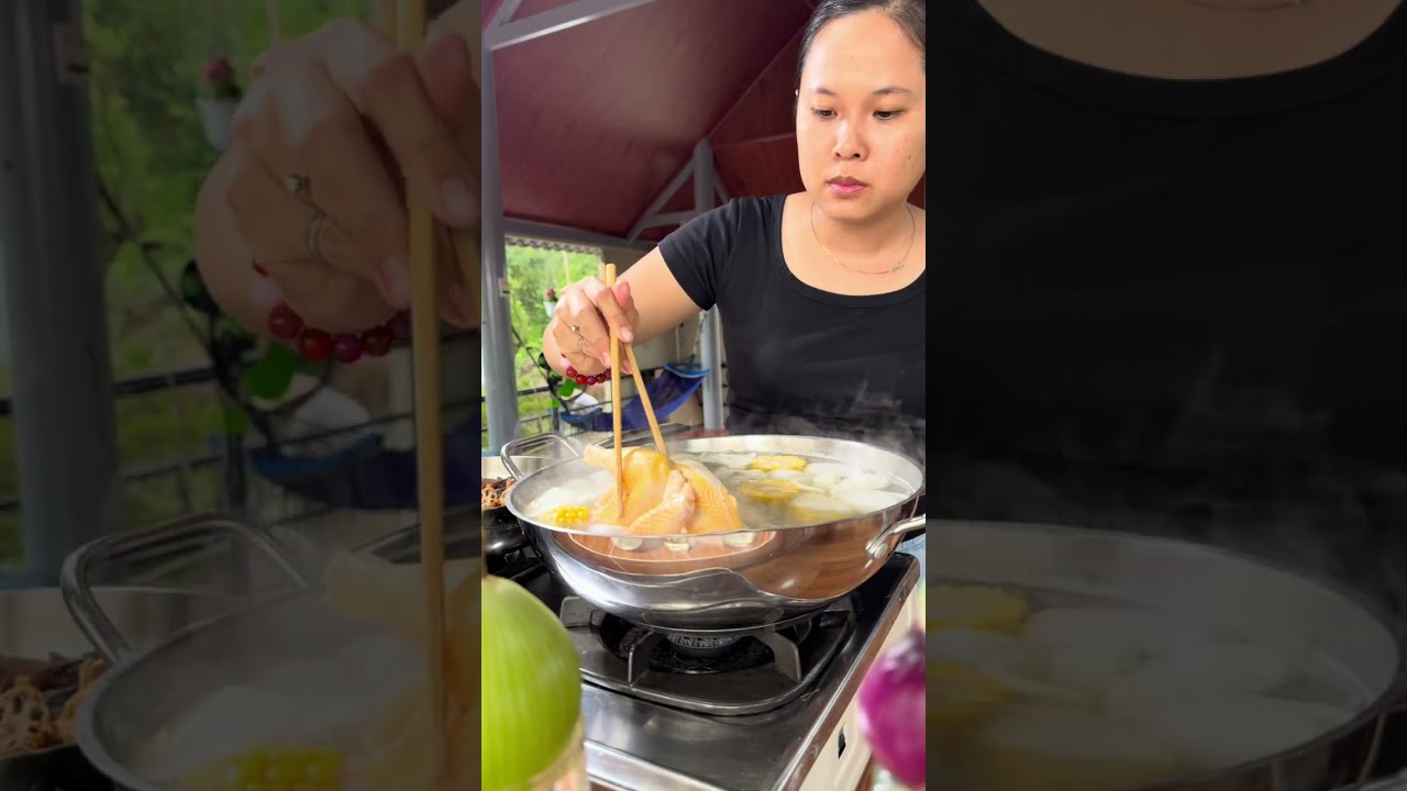 Mấy chị biết nấm gì đây ko? Có nấm mình báo thêm còn gà nữa là có 1 nồi gà hầm nấm xuất sắc kk