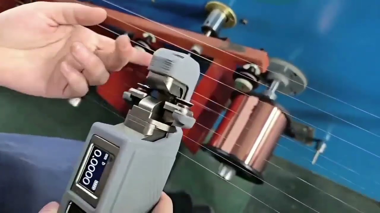 Handheld laser micrometer