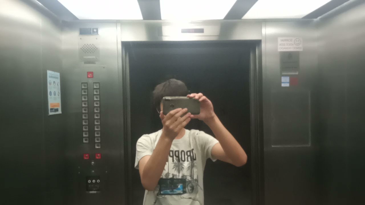 Elevador S&Ucirc;R SuperDyne Griffe Lumen Vers&atilde;o Comercial Botoeira Touch Cabine grande