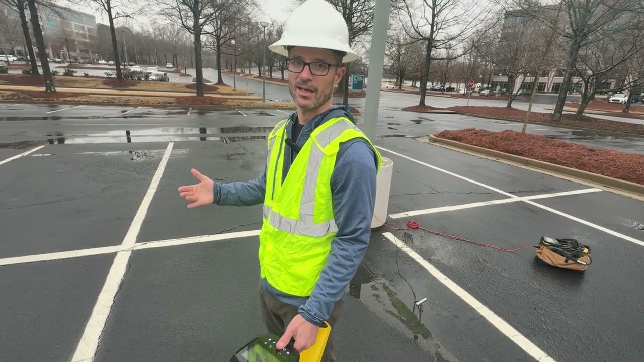 How to locate a light pole with the Leica DT100 in Radio