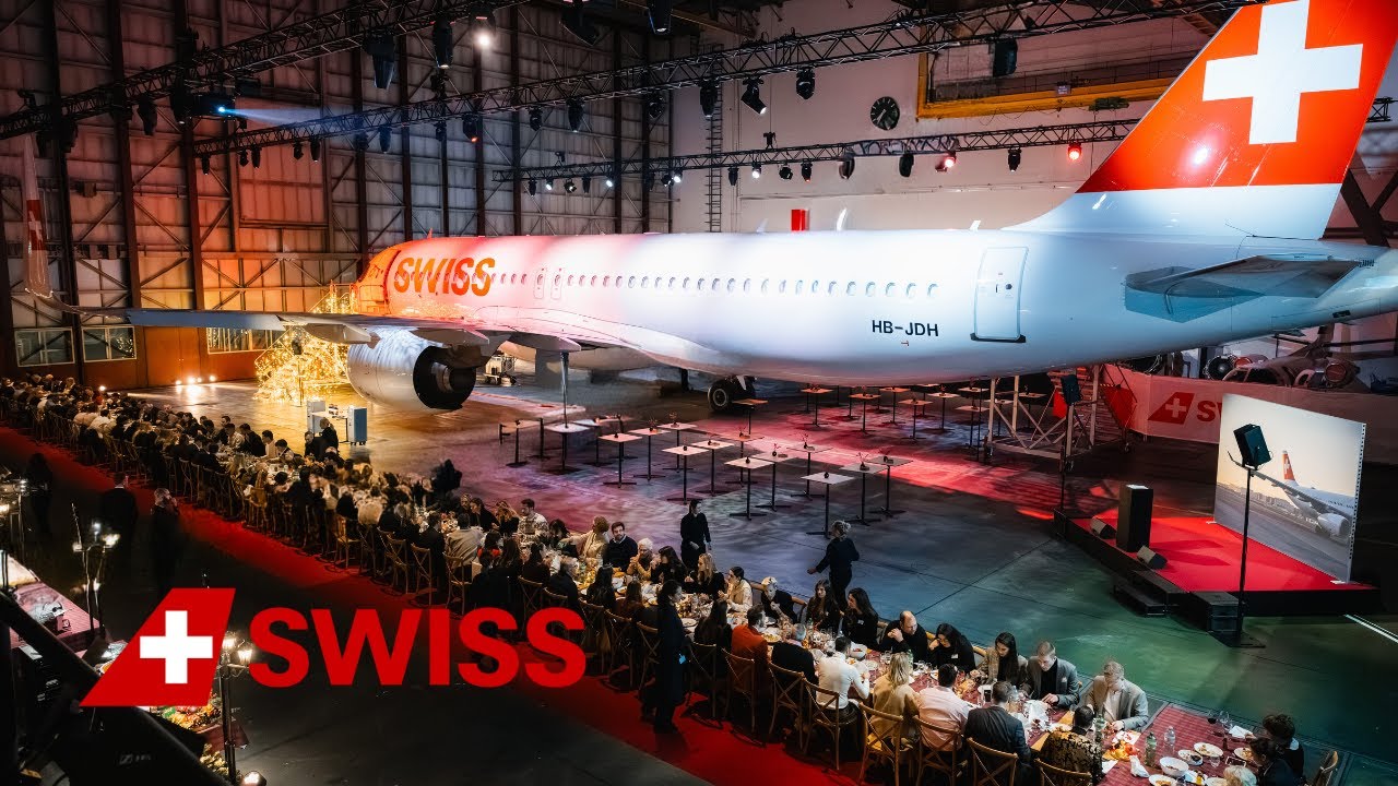 LXmas tavolata dalla Nonna in the SWISS hangar | SWISS