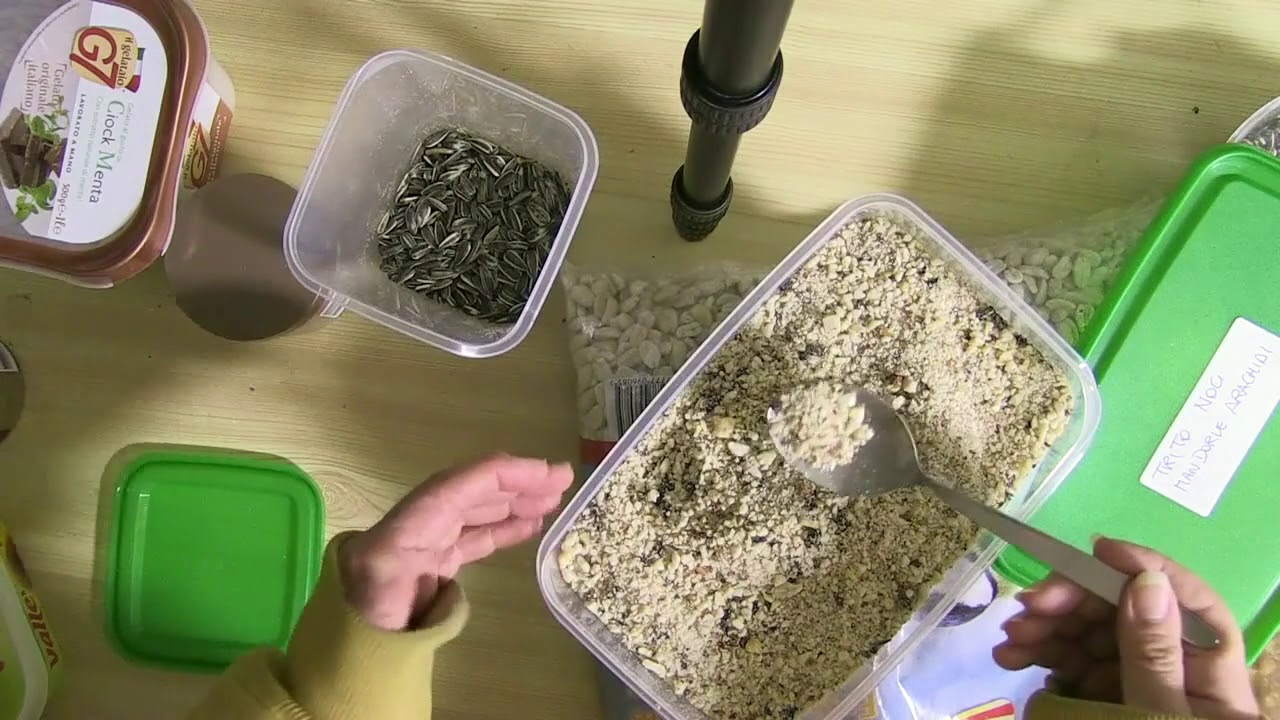 #birdgarden prepariamo il mix per uccelli selvatici
