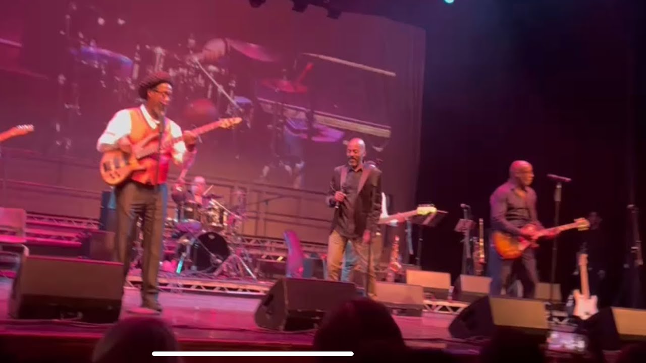 INTENSE LIVE - THE VERY BEST