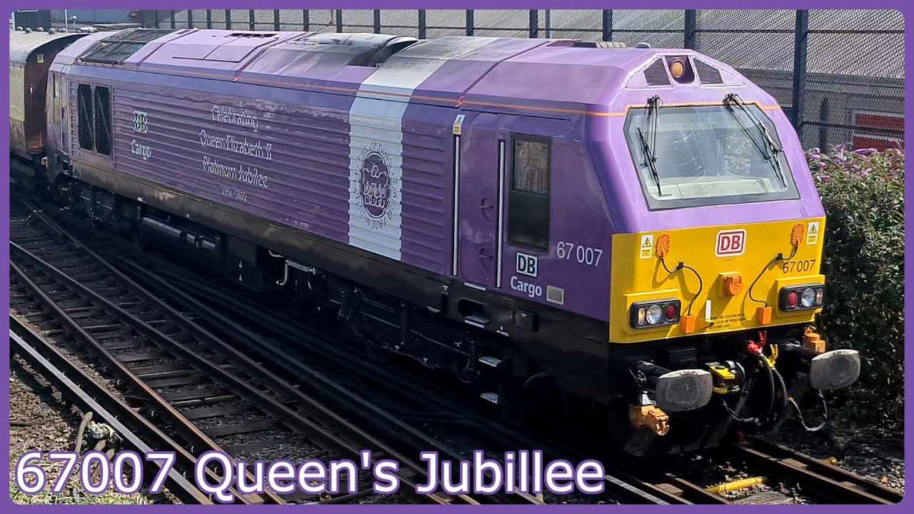 DB Cargo 67007 Hauls the Belmond British Pullman 'Murder Mystery' Tour!