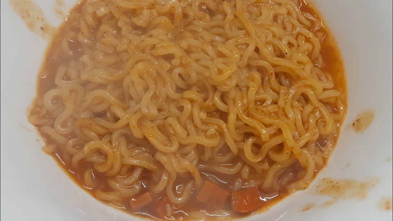 Omg!!! Ye Knorr Spicy Gochujang Ramen m kya nikla, Alert hojao guys! Kya Squid Game phir se ??