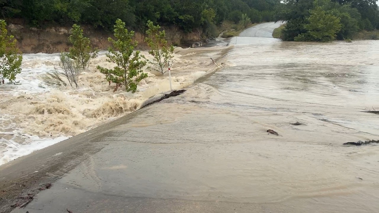 Flooding at Privilege Creek in Bandera