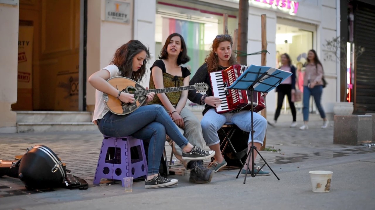 Thessaloniki Street Musicians - η ταμπακιέρα