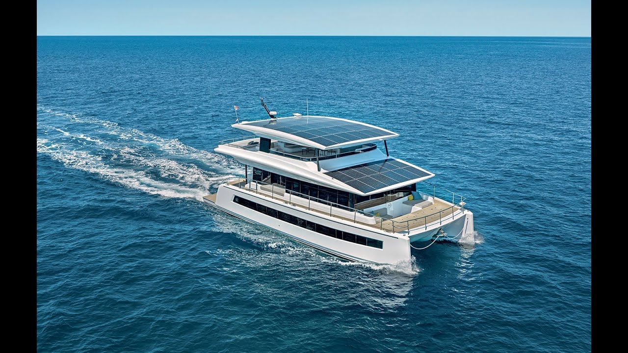 Продолжаем следить за яхтами Silent Yachts во время их круиза через Атлантику.