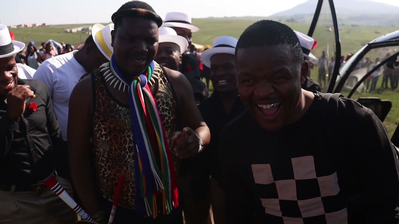 Dr Kay utheleke ngendiza mshini ka Ngizwe Mchunu
