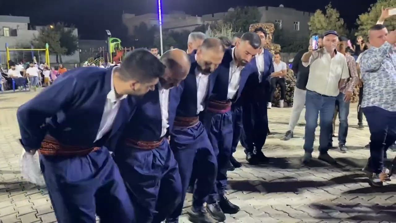 Adnan Dılxwaz Midyat S&uuml;nnet  D&uuml;ğ&uuml;n&uuml;. Kemen&ccedil;e Eşliğinde Halay Show