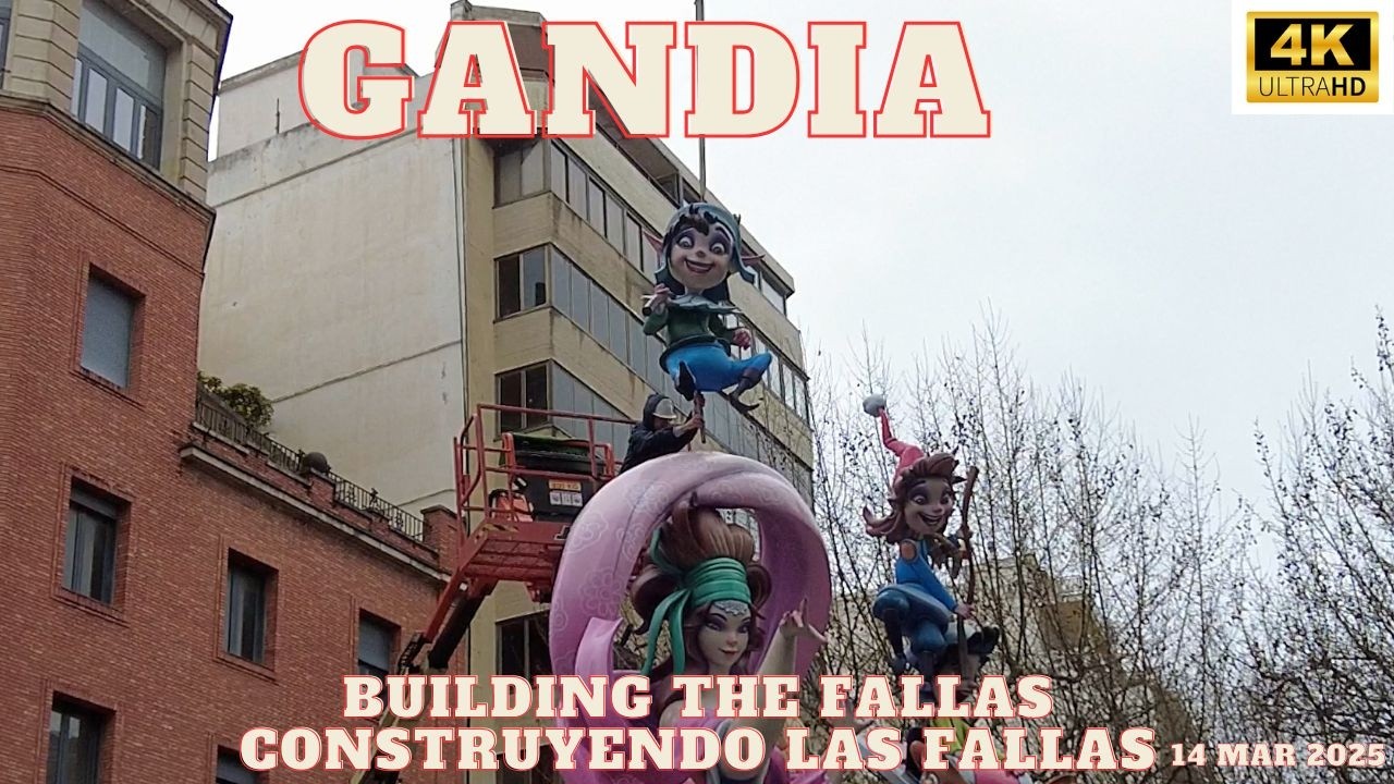 Fallas de Gandia 2025 : Building in the rain Construyendo bajo la lluvia 