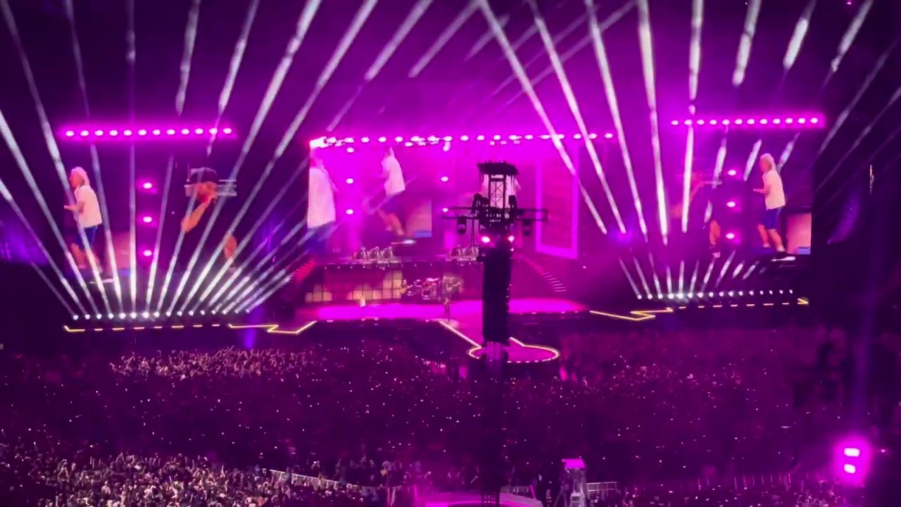 AC/DC - “For Those About To Rock (We Salute You)” - Live at Wembley Stadium - 7th July 2024 (4K)