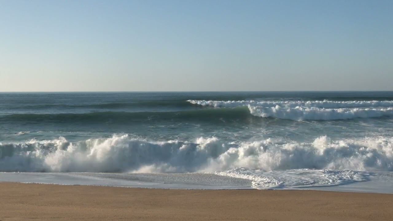🌊 Relaxing Ocean Waves In Slow Motion - Continuous Video