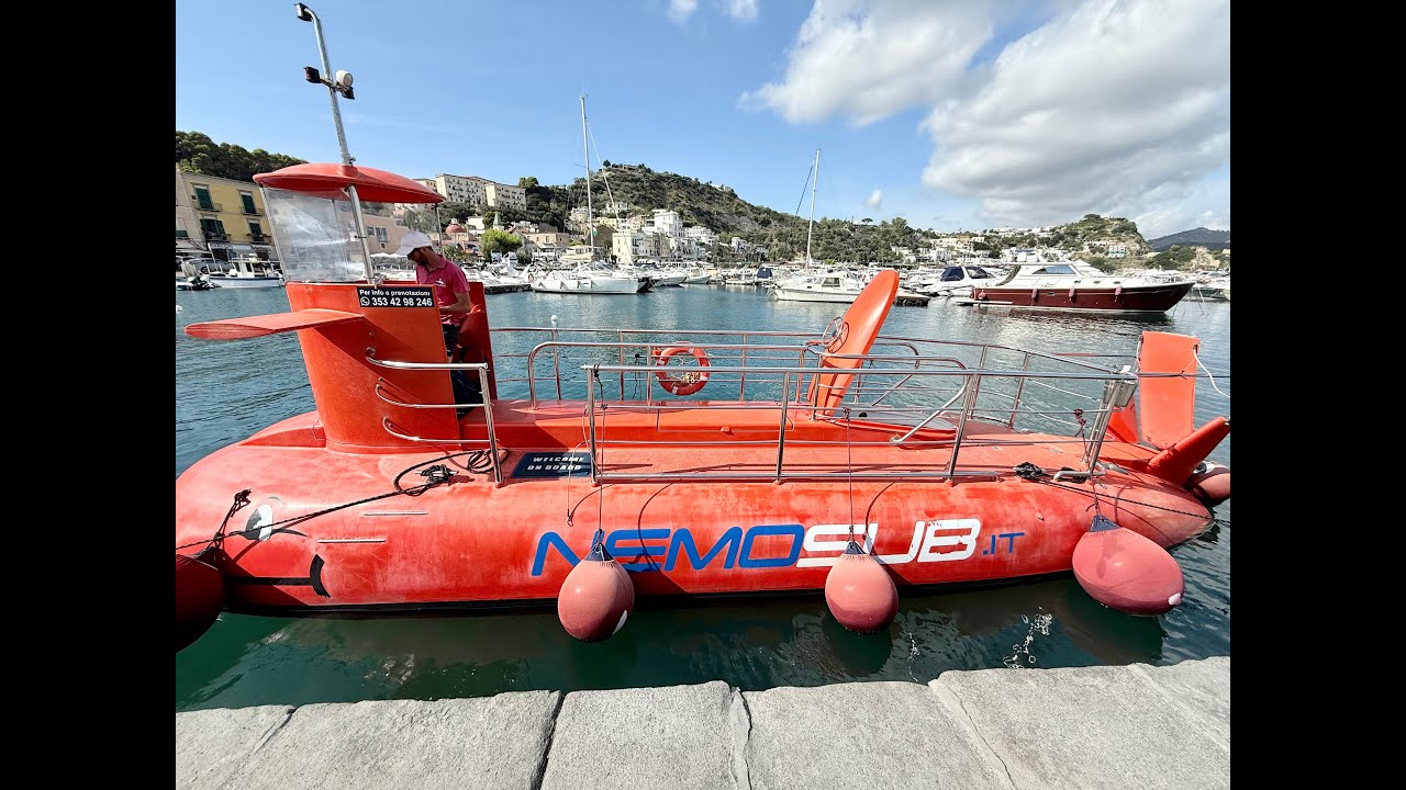 Baia di Bacoli Semisommergibile alla  scoperta della città  sommersa   (Napoli) - Foto